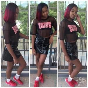 Meet your Posher, Andrea